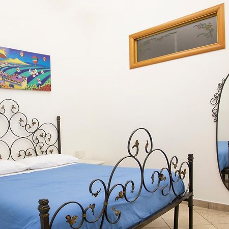 Lazzarella House Apartment Наполи Екстериор снимка