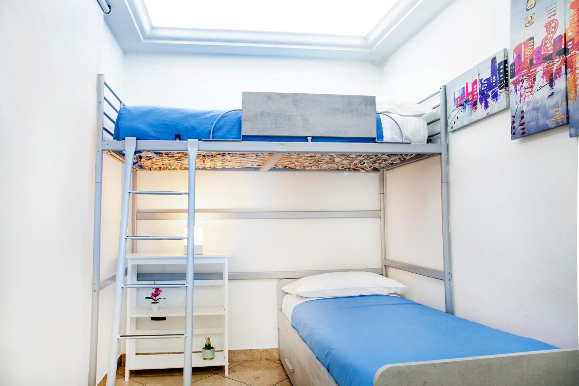 Lazzarella House Apartment Наполи Екстериор снимка