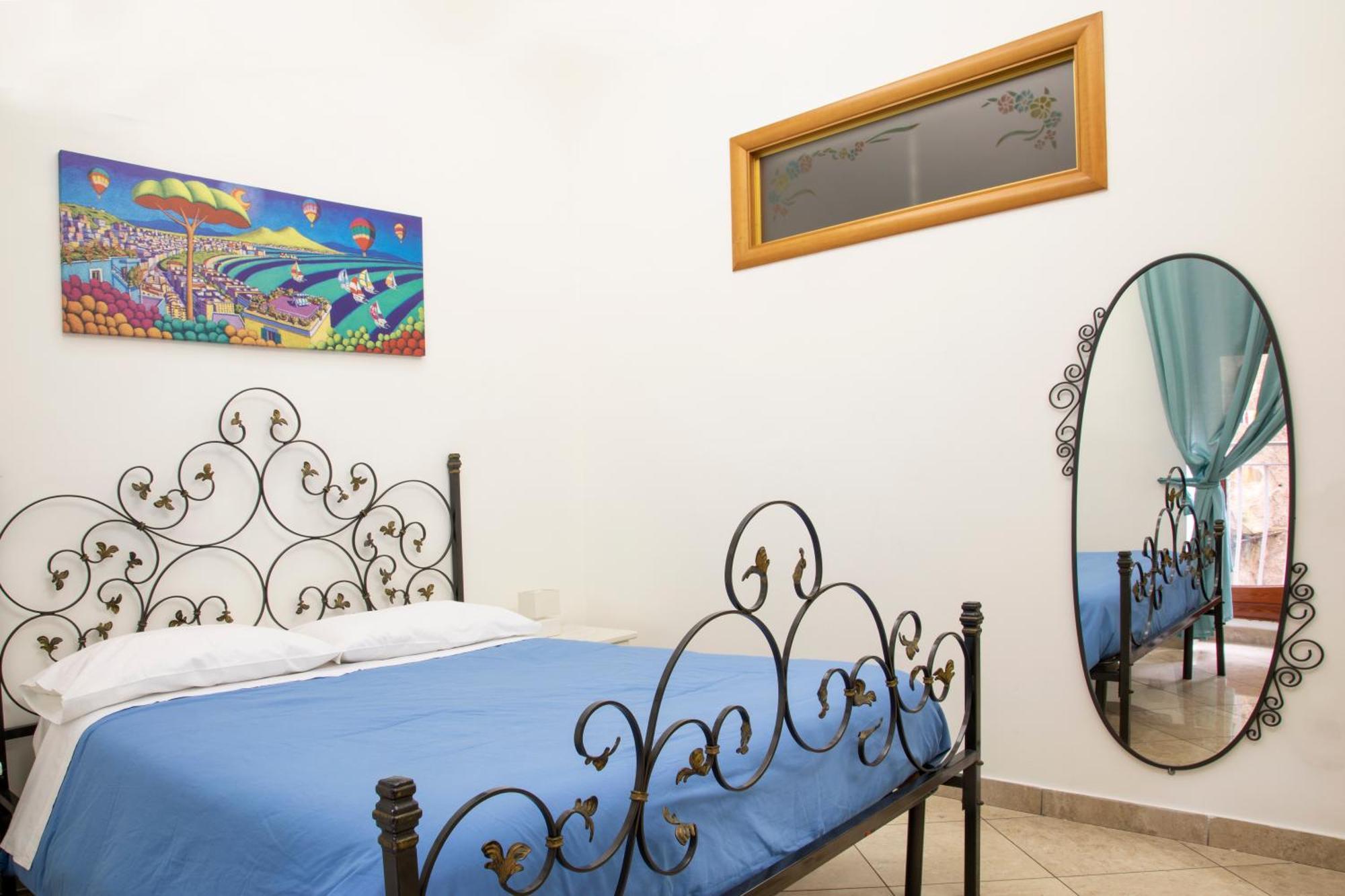 Lazzarella House Apartment Наполи Екстериор снимка